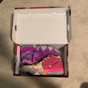 Kyrie 4 Confetti Youth Size 4.5